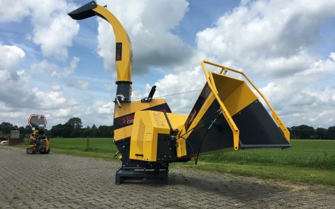 Europe Chippers DC 285 PTO.4